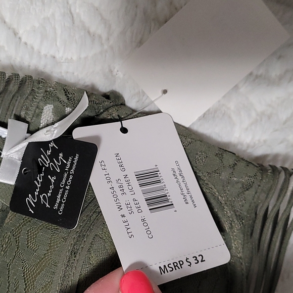 Bra and panty set - Picture 2 of 2